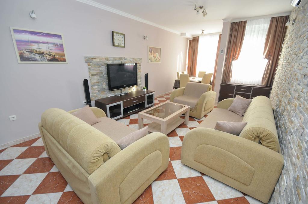 D&D Apartment 1 Budva Eksteriør bilde